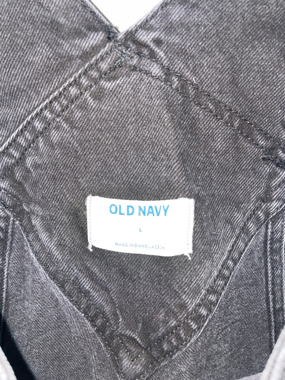 Old Navy Black Denim Short Overalls with Bib Pocket - Picture 2 of 4